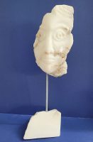 Sculpture visage Darius albâtre